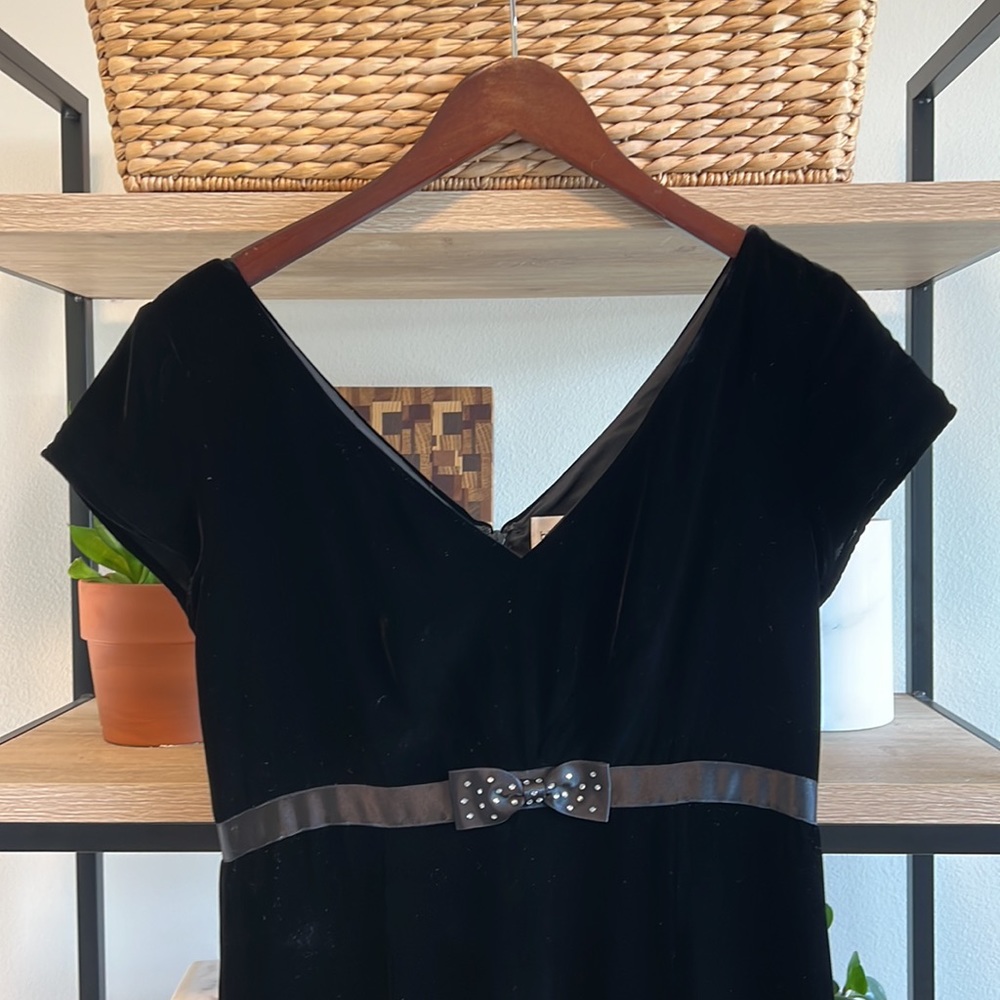 Bloomingdale's Velveteen Rayon/Silk V-neck Evening Gown Dress (LBD), 10 - Picture 2 of 6